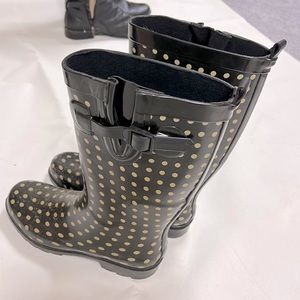 Size 8 Black and Beige Rain Boots - Target
